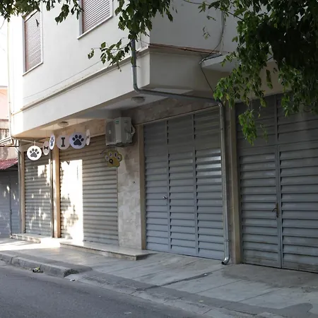 Cozy 2 Bedroom 10 Min Walk To Center * Shkodër