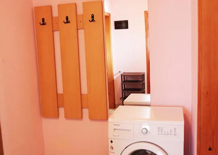 Daire Cozy 2 Bedroom 10 Min Walk To Center Shkodër