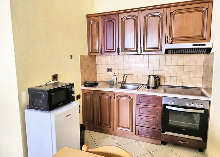 Daire Cozy 2 Bedroom 10 Min Walk To Center *